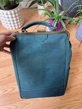 LaFlore Paris Bobobark Convertible Backpack